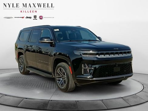 New 2026 Jeep Grand Wagoneer L 2WD image 2