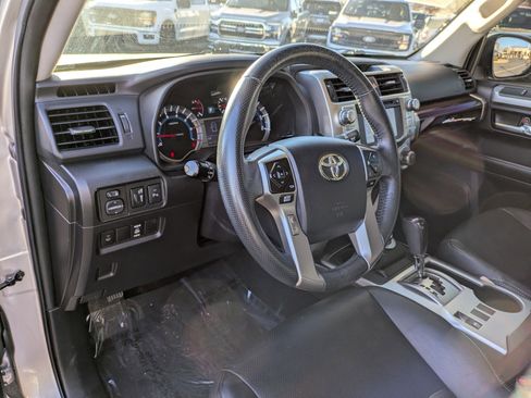 Used 2014 Toyota 4Runner Limited image 14