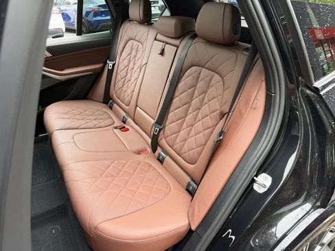 Used 2024 BMW X5 xDrive40i w/ M Sport Package AWD/4WD image 32