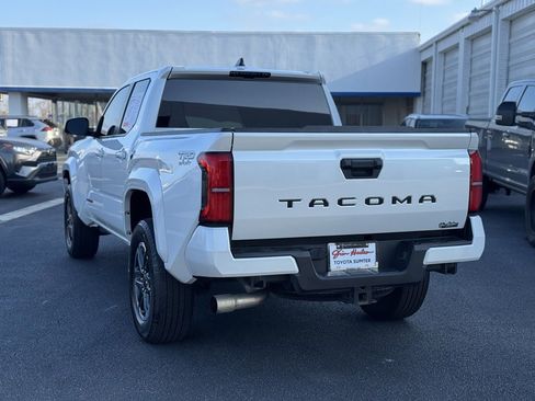 Used 2024 Toyota Tacoma TRD Sport image 5