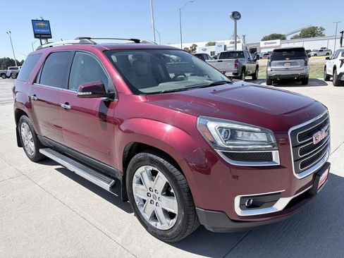 Used 2017 GMC Acadia Limited SLT AWD/4WD image 4