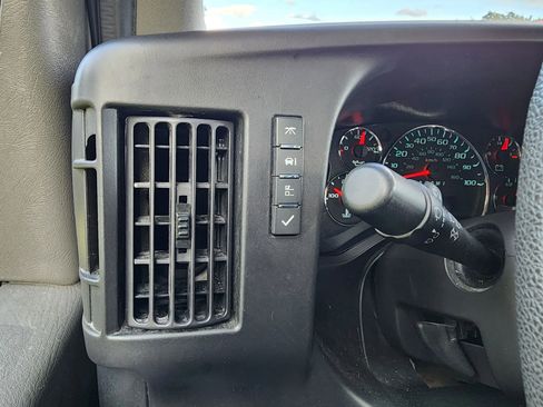 Used 2023 GMC Savana 2500 w/ Driver Convenience Package image 38