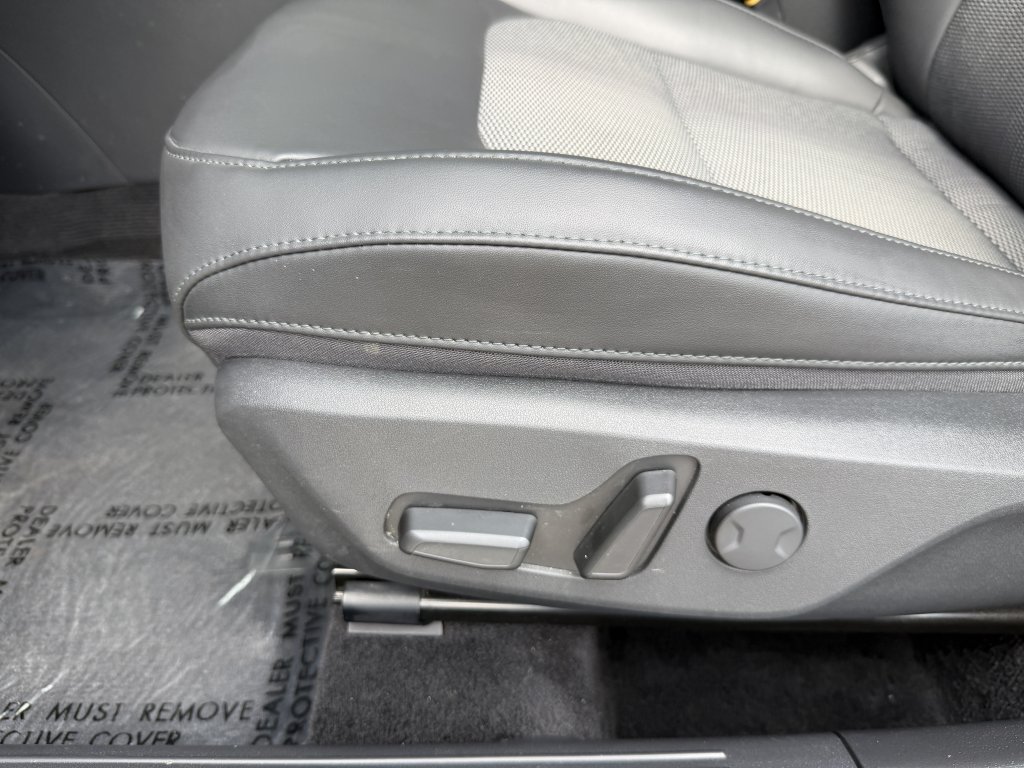 Used 2023 Kia Niro EX FWD image 30