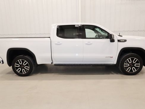 Used 2023 GMC Sierra 1500 AT4 w/ AT4 Preferred Package image 2