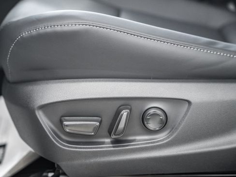 New 2026 Toyota Crown Signia image 39