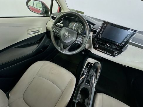 Used 2021 Toyota Corolla LE FWD image 9