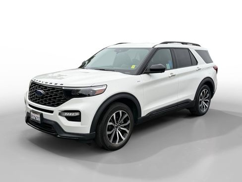 Certified 2022 Ford Explorer ST-Line image 1