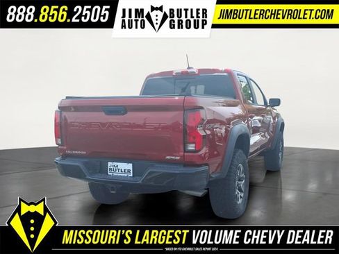 Used 2026 Chevrolet Colorado ZR2 w/ Technology Package AWD/4WD image 23