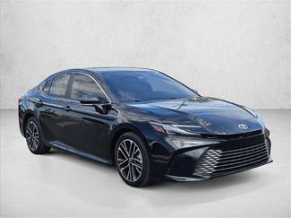 Used 2025 Toyota Camry XLE FWD video 3