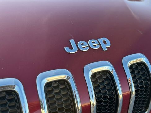 Used 2014 Jeep Cherokee Limited w/ Technology Group image 11