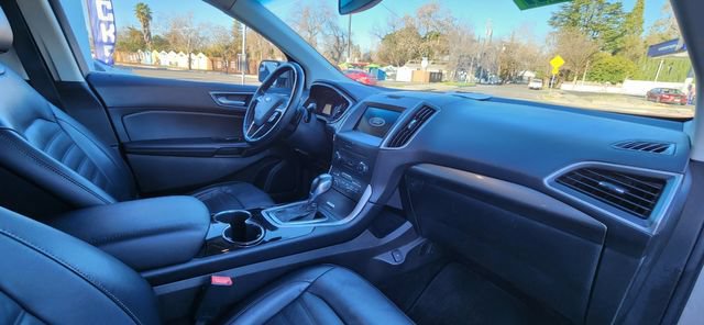 Used 2017 Ford Edge SEL w/ Equipment Group 201A AWD/4WD image 11