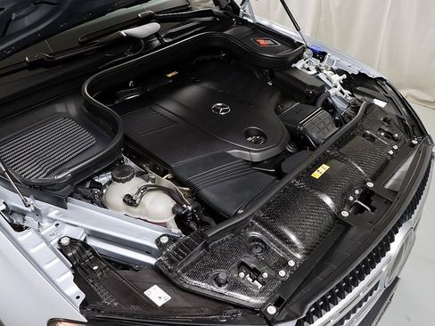 Certified 2025 Mercedes-Benz GLE 450 4MATIC image 39