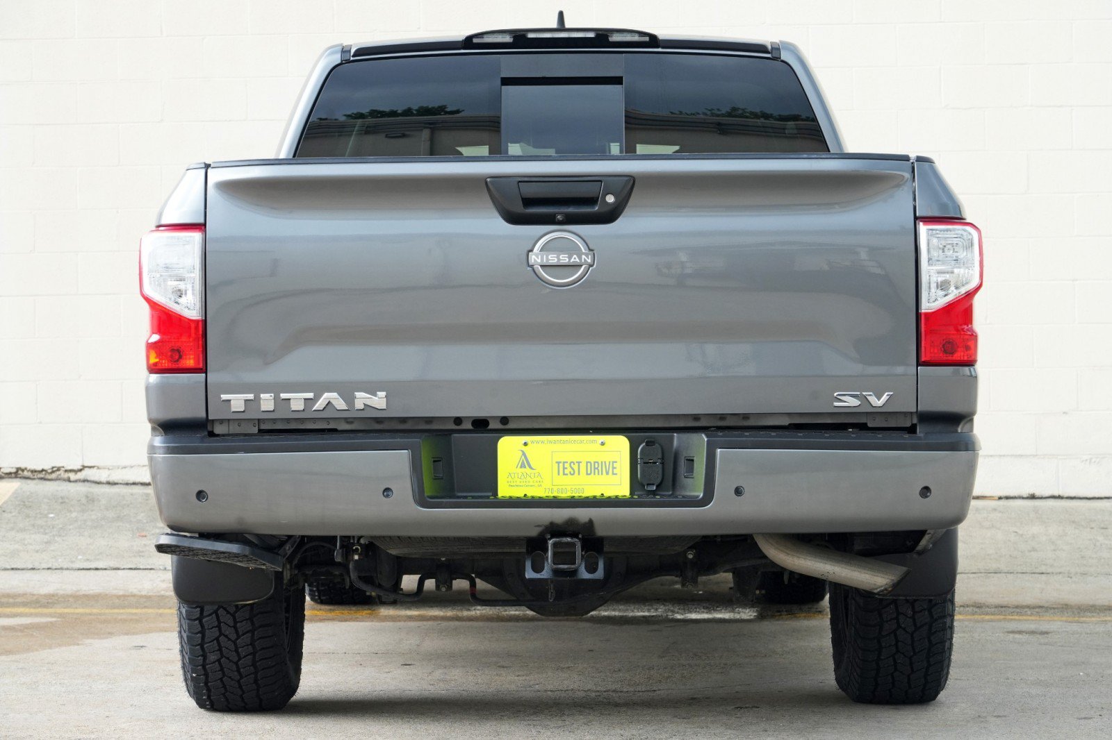 Used 2023 Nissan Titan SV w/ SV Convenience Package RWD image 10