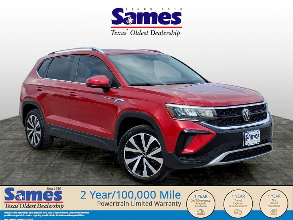 Used 2024 Volkswagen Taos SE w/ MDO Package FWD image 1