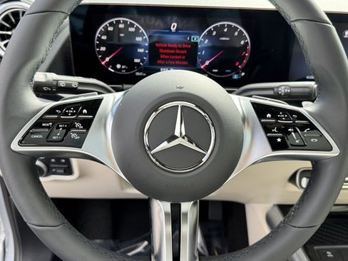 New 2026 Mercedes-Benz GLA 250 image 11
