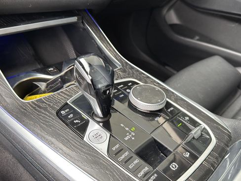 Used 2022 BMW X7 xDrive40i w/ Parking Assistance Package image 24