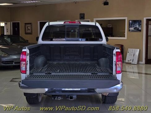 Used 2019 Nissan Frontier SV RWD image 8