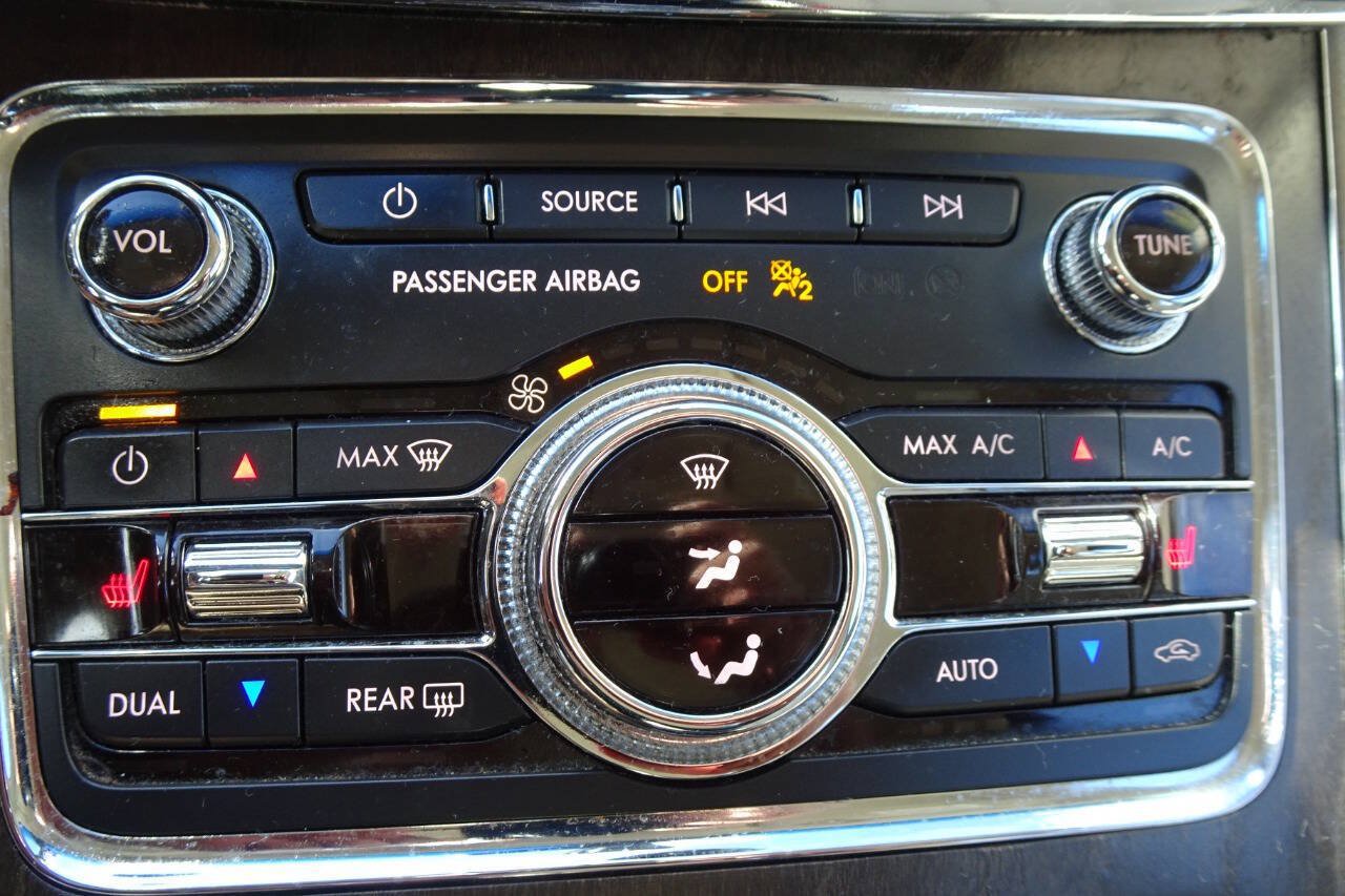 Used 2017 Lincoln Continental Select AWD/4WD image 23