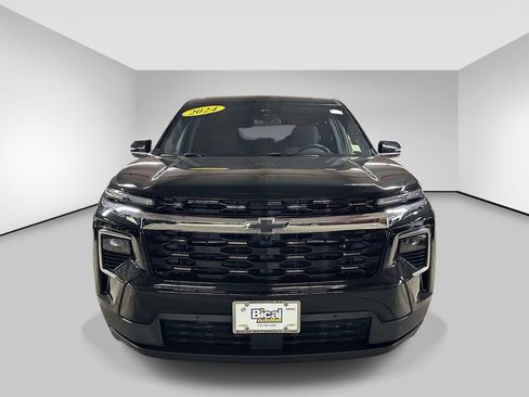 Used 2024 Chevrolet Traverse LT w/ Enhanced Driving Package AWD/4WD image 8