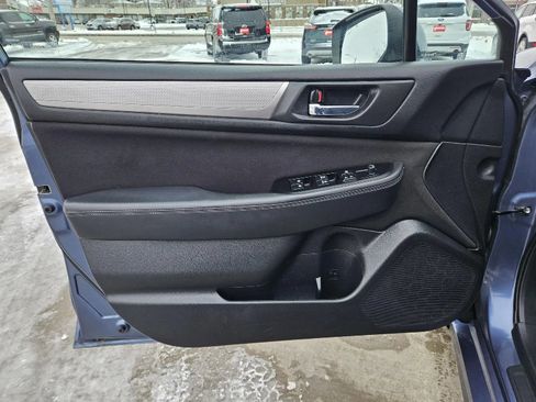 Used 2016 Subaru Legacy 2.5i Premium image 11