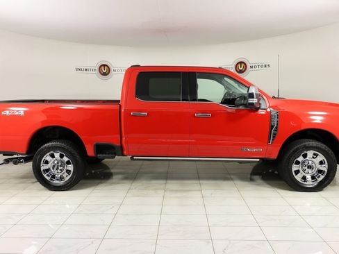 Used 2025 Ford F350 Lariat w/ Chrome Package image 2