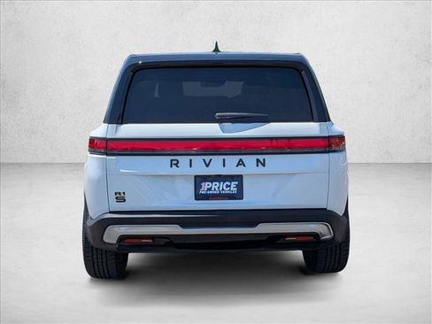 Used 2025 Rivian R1S Adventure AWD/4WD image 8