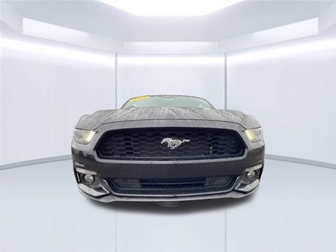 Used 2015 Ford Mustang Coupe RWD image 13