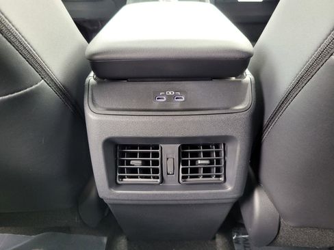 New 2026 Subaru Uncharted Premium FWD image 12