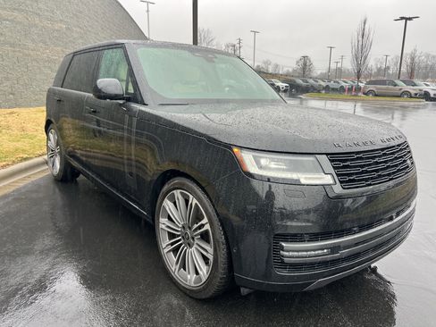 Used 2025 Land Rover Range Rover Long Wheelbase SE image 9
