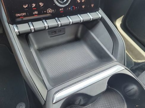 Used 2025 GMC Terrain Elevation AWD/4WD image 23