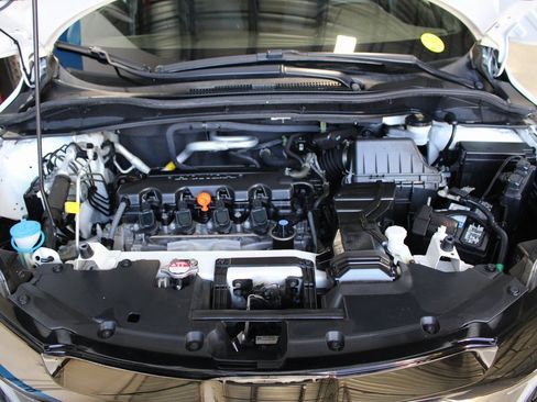 Used 2021 Honda HR-V Sport image 14