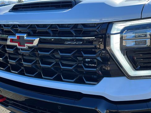 New 2026 Chevrolet Silverado 2500 ZR2 w/ LPO, Dark Essentials Package image 10
