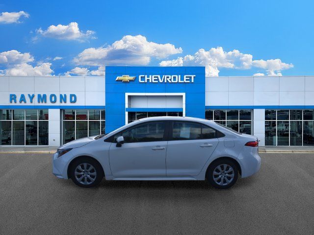 Used 2022 Toyota Corolla LE FWD image 7