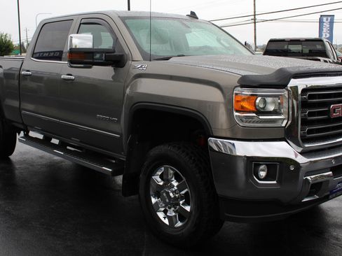 Used 2017 GMC Sierra 3500 SLT image 7