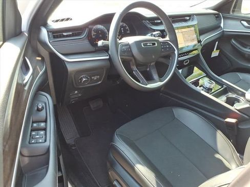 New 2026 Jeep Grand Cherokee L 4WD image 15
