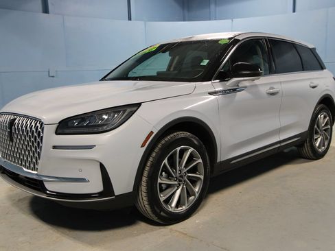 Used 2025 Lincoln Corsair AWD w/ Equipment Group 101A image 25