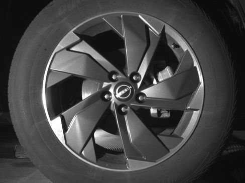 Used 2025 Nissan Rogue SV AWD/4WD image 13