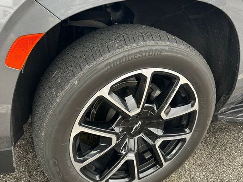 Used 2022 Chevrolet Tahoe RST w/ Luxury Package image 15