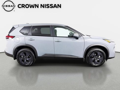 New 2026 Nissan Rogue SV FWD image 4