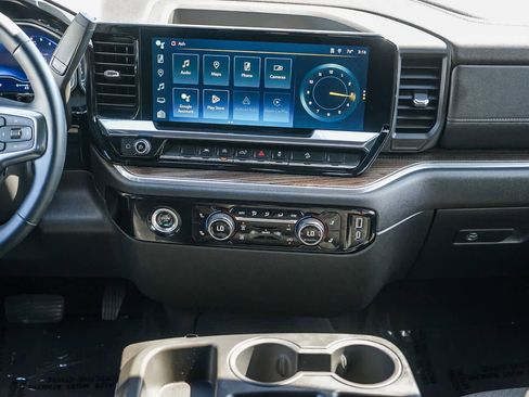 Used 2023 Chevrolet Silverado 1500 RST AWD/4WD image 11
