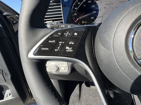 New 2025 Mercedes-Benz GLS 450 4MATIC image 22