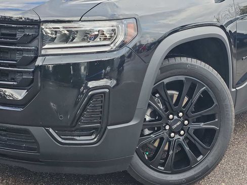 Used 2023 GMC Acadia SLE w/ Driver Convenience Package image 11