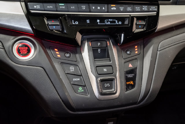 Used 2025 Honda Odyssey Sport-L image 26