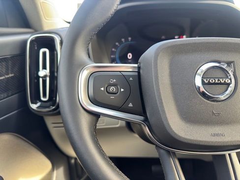 Used 2023 Volvo XC40 B5 Plus w/ Driver Assist Package AWD/4WD image 24