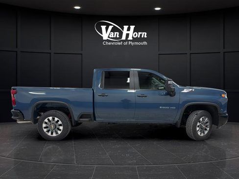 New 2026 Chevrolet Silverado 2500 Custom w/ Custom Value Package AWD/4WD image 2