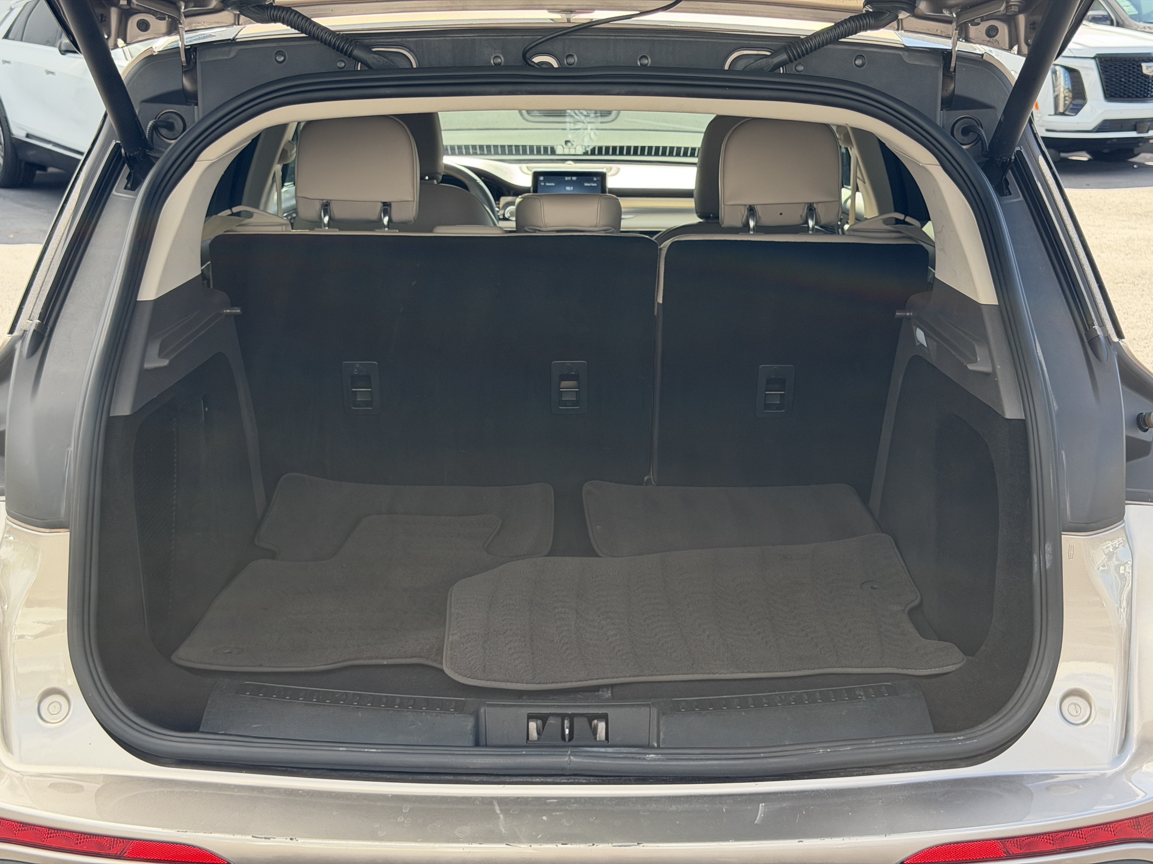 Used 2021 Lincoln Corsair FWD image 11