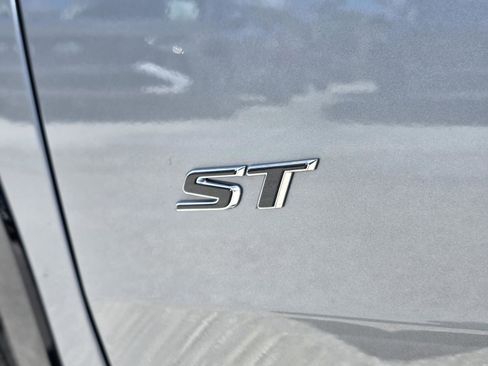 Used 2025 Buick Envista Sport Touring w/ Convenience I Package image 17