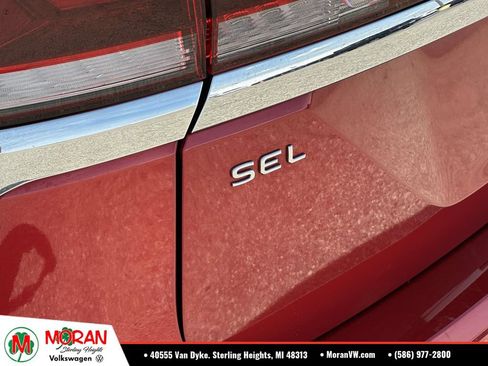 Used 2024 Volkswagen Atlas SEL Premium R-Line AWD/4WD image 10