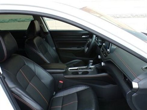 Used 2021 Nissan Altima 2.5 SR FWD image 28