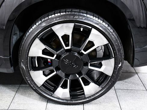 Used 2023 BMW XM AWD/4WD image 8